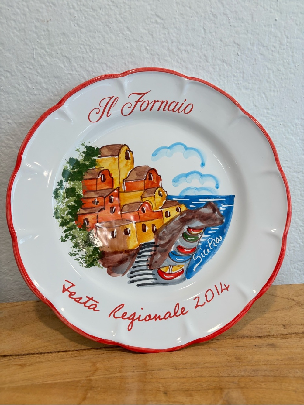 VTG Il Fornaio Festa Regionale 2014 Sicilia Hand Painted Ceramic Plate Italy 10”